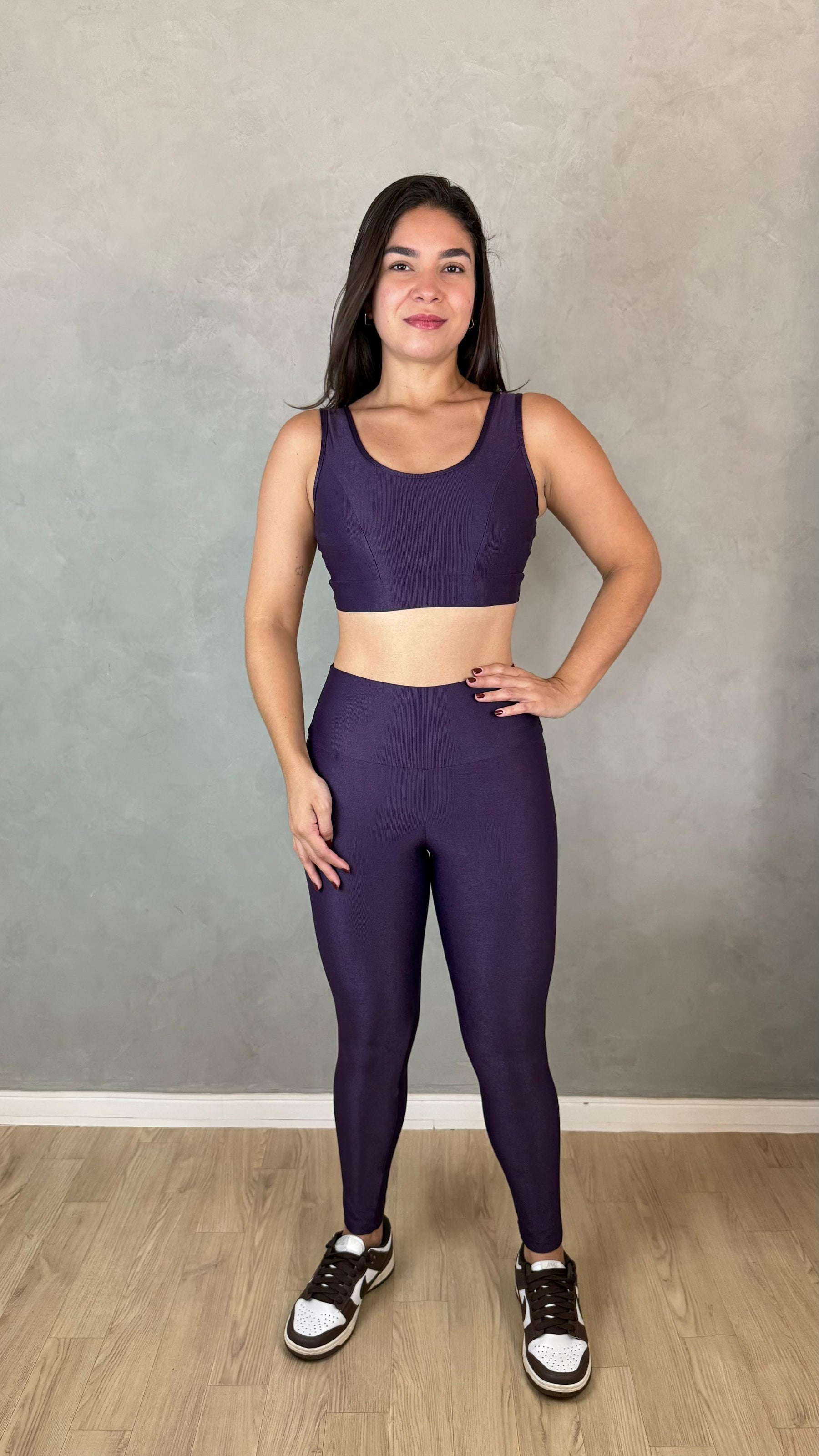 Conjunto Aveludado de Compressão Legging + Top Sofia Açai
