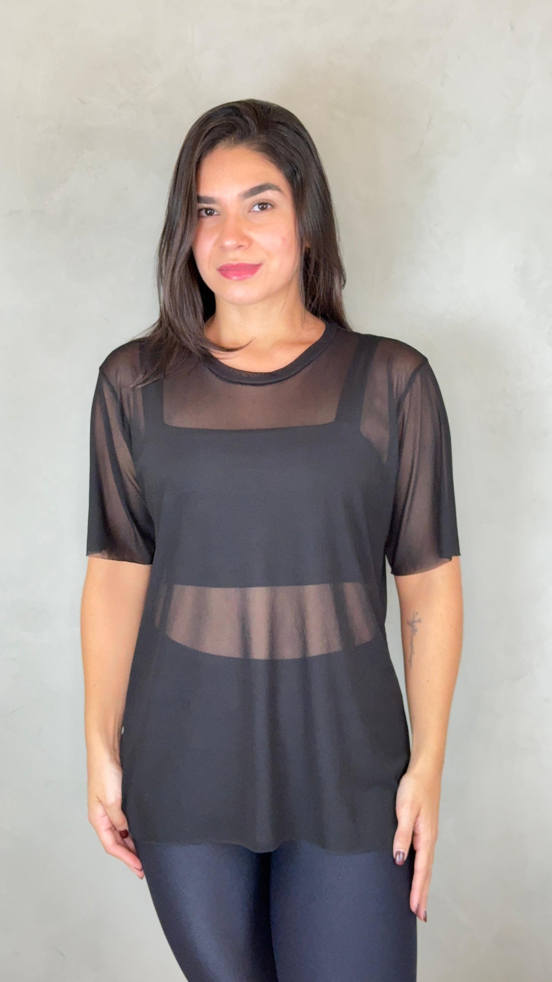 Blusa Clássica Tule - Preto