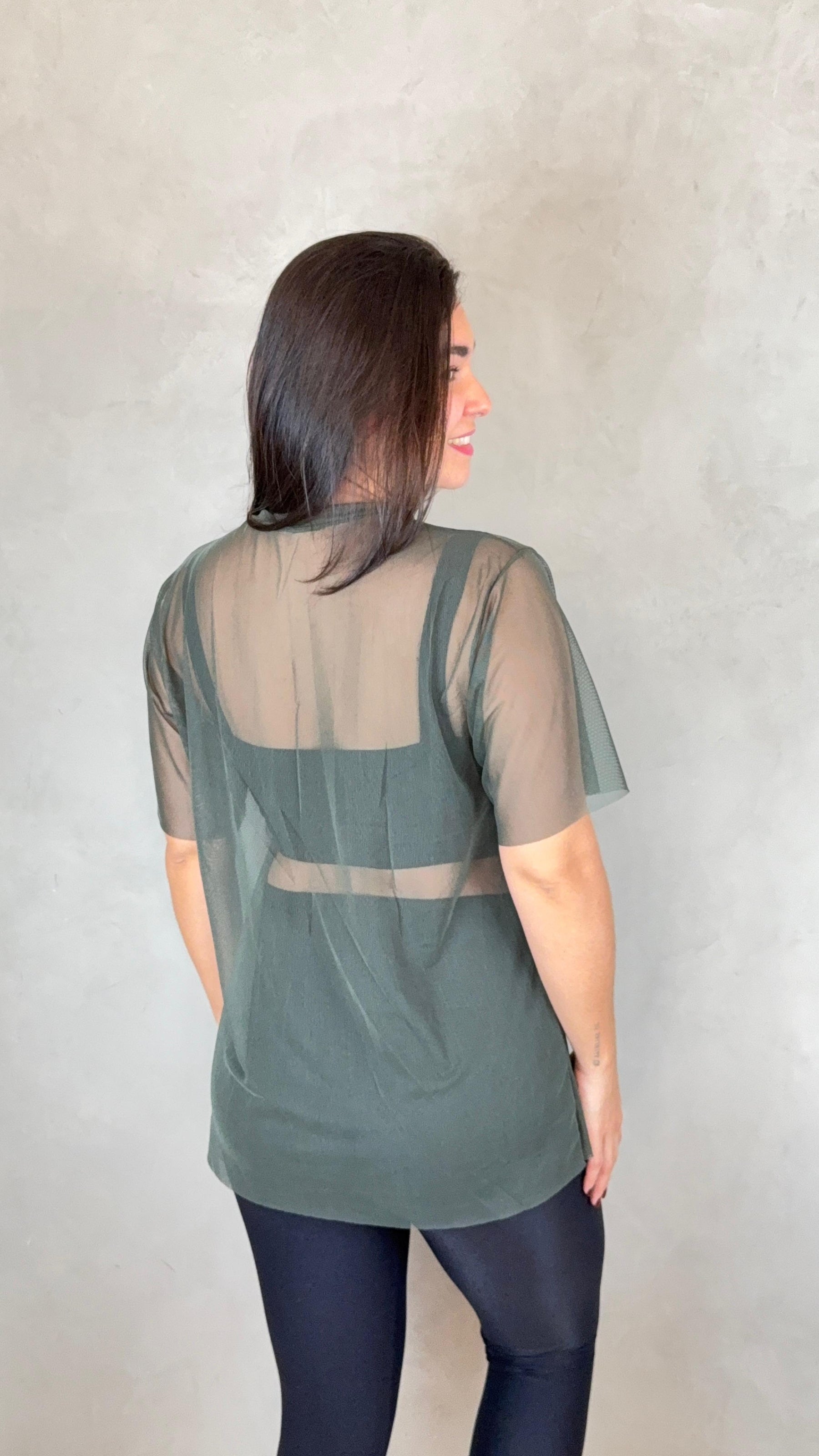 Blusa Clássica Tule - Verde Militar