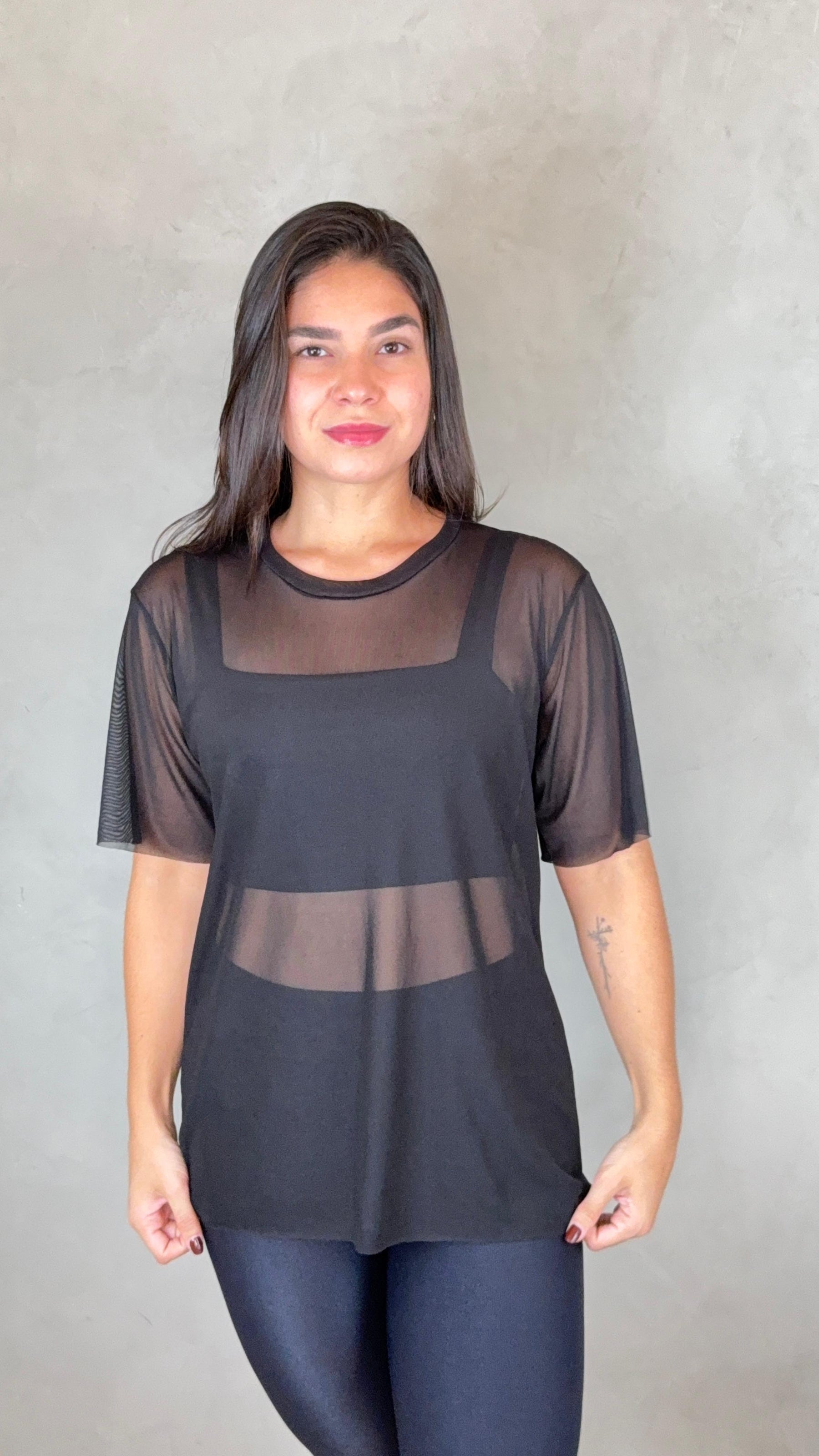 Blusa Clássica Tule - Preto