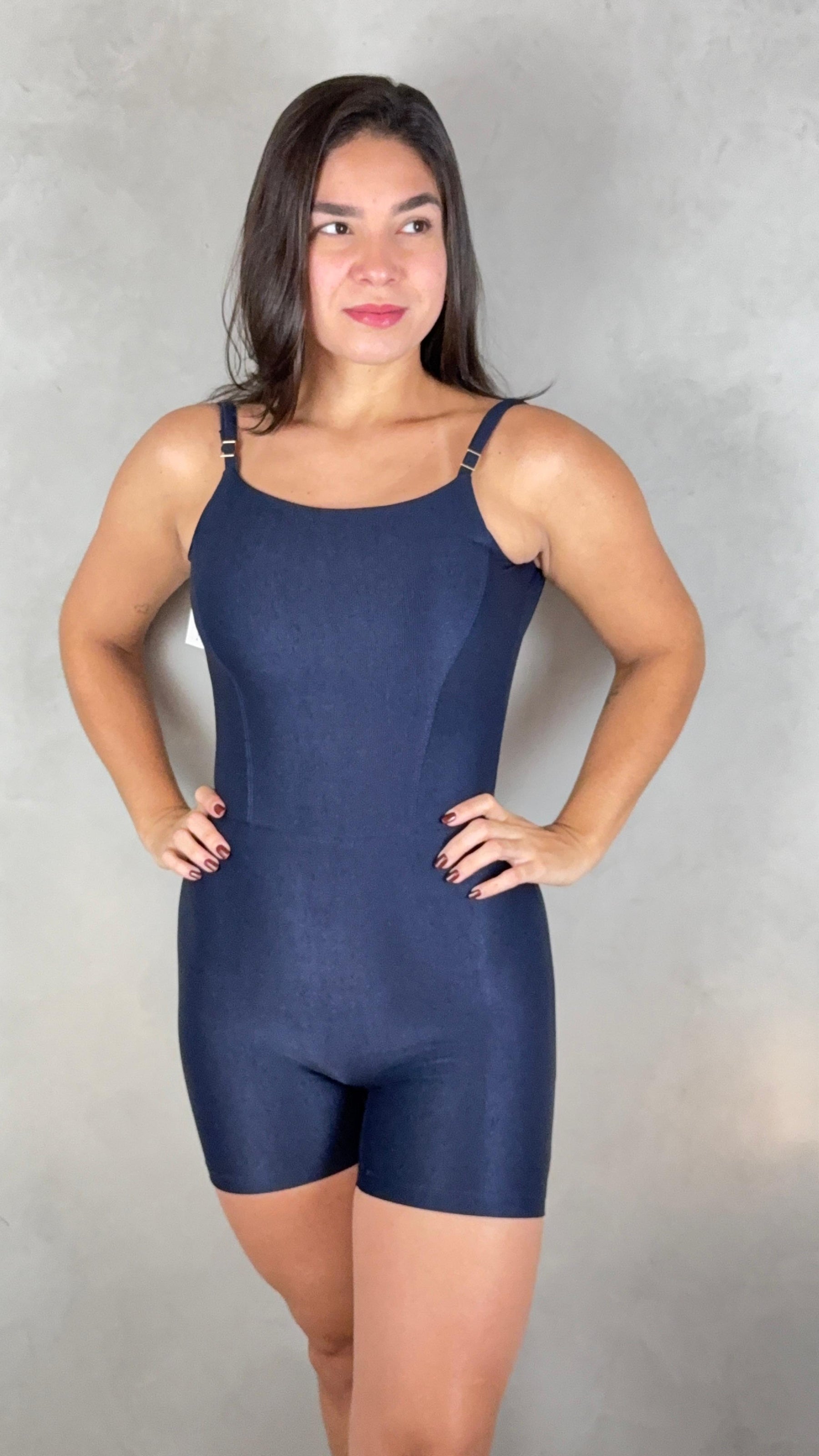 Macaquinho Gloss - Azul Marinho