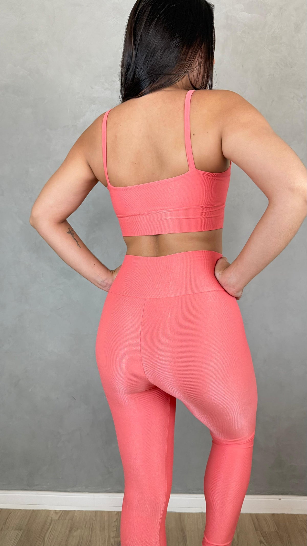 Conjunto Aveludado de Compressão Legging + Top Bia Peach