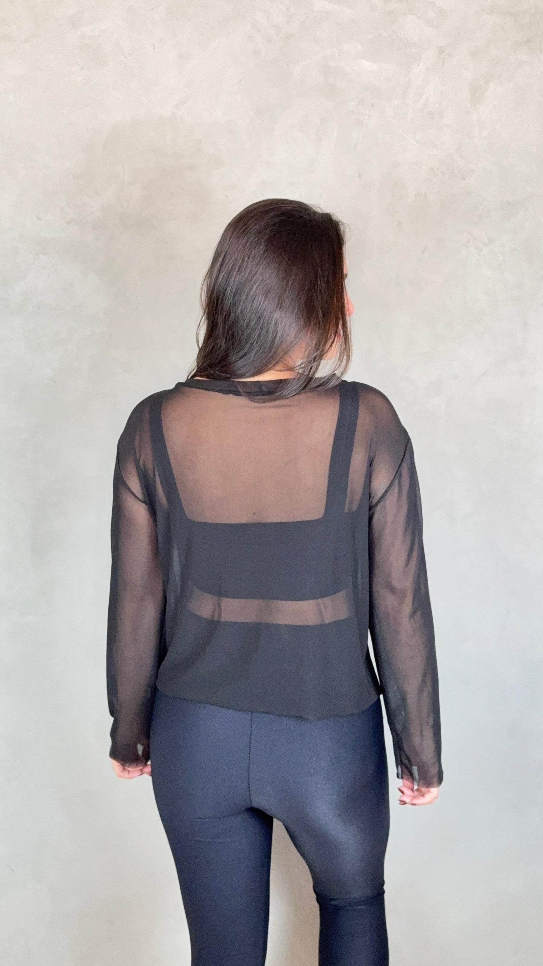 Blusa Tule Manga Longa - Preto