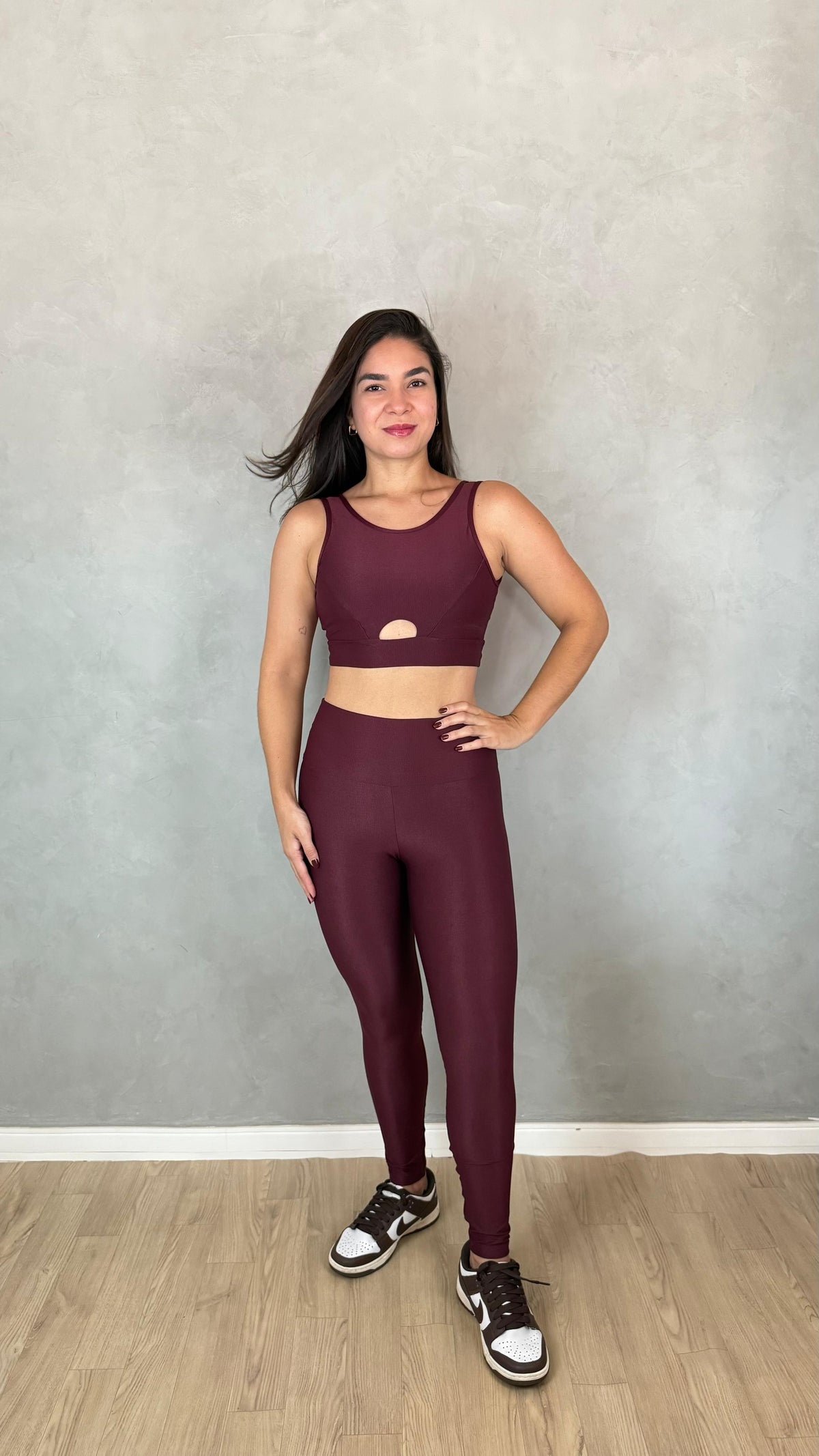 Conjunto Aveludado de Compressão Legging + Top Marcia Bordô
