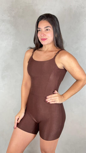 Macaquinho Gloss - Marrom