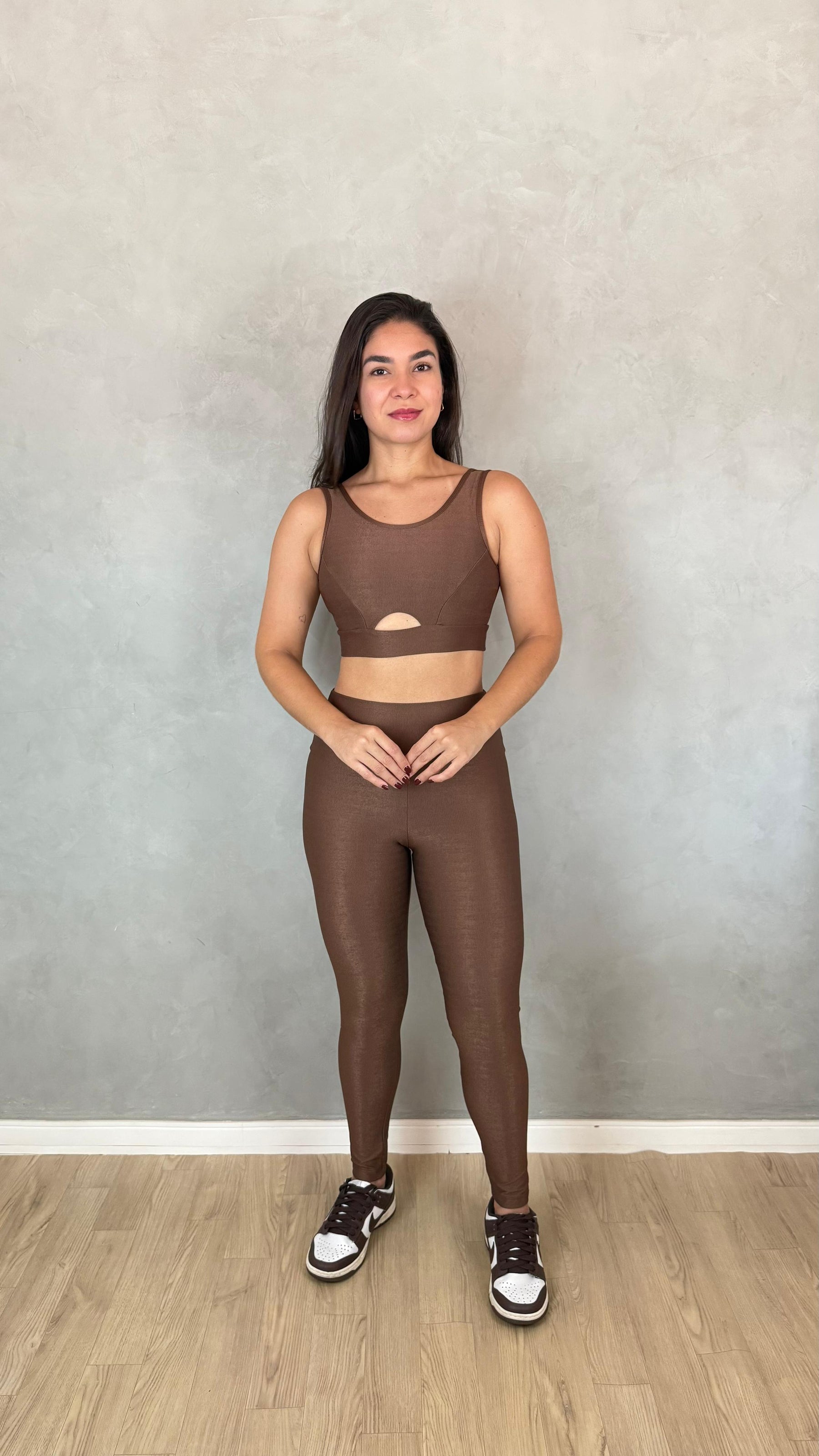 Conjunto Aveludado de Compressão Legging + Top Marcia Marrom
